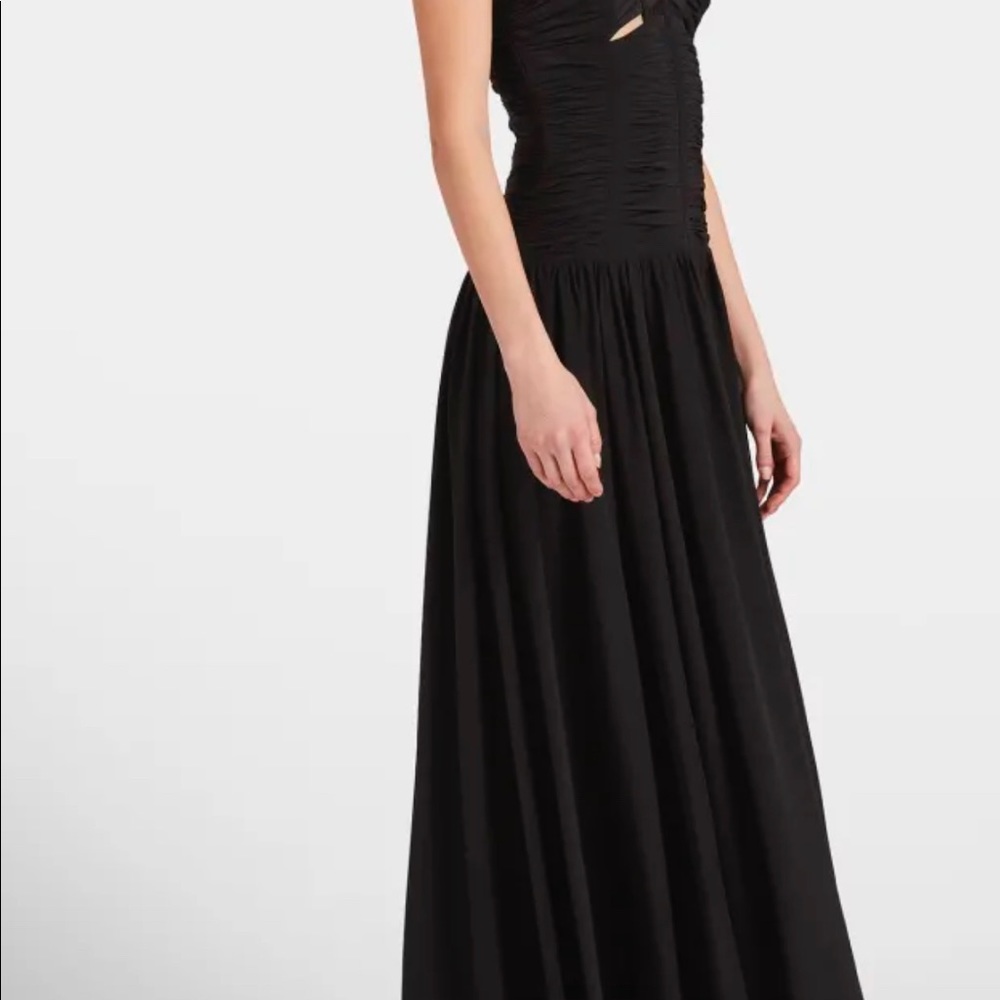 Anya Gathered Dropped Waist Gown - Picture 3 of 10